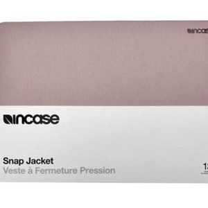 Incase Rose Quartz Snap Jacket for 13-inch MacBook Pro Thunderbolt 3